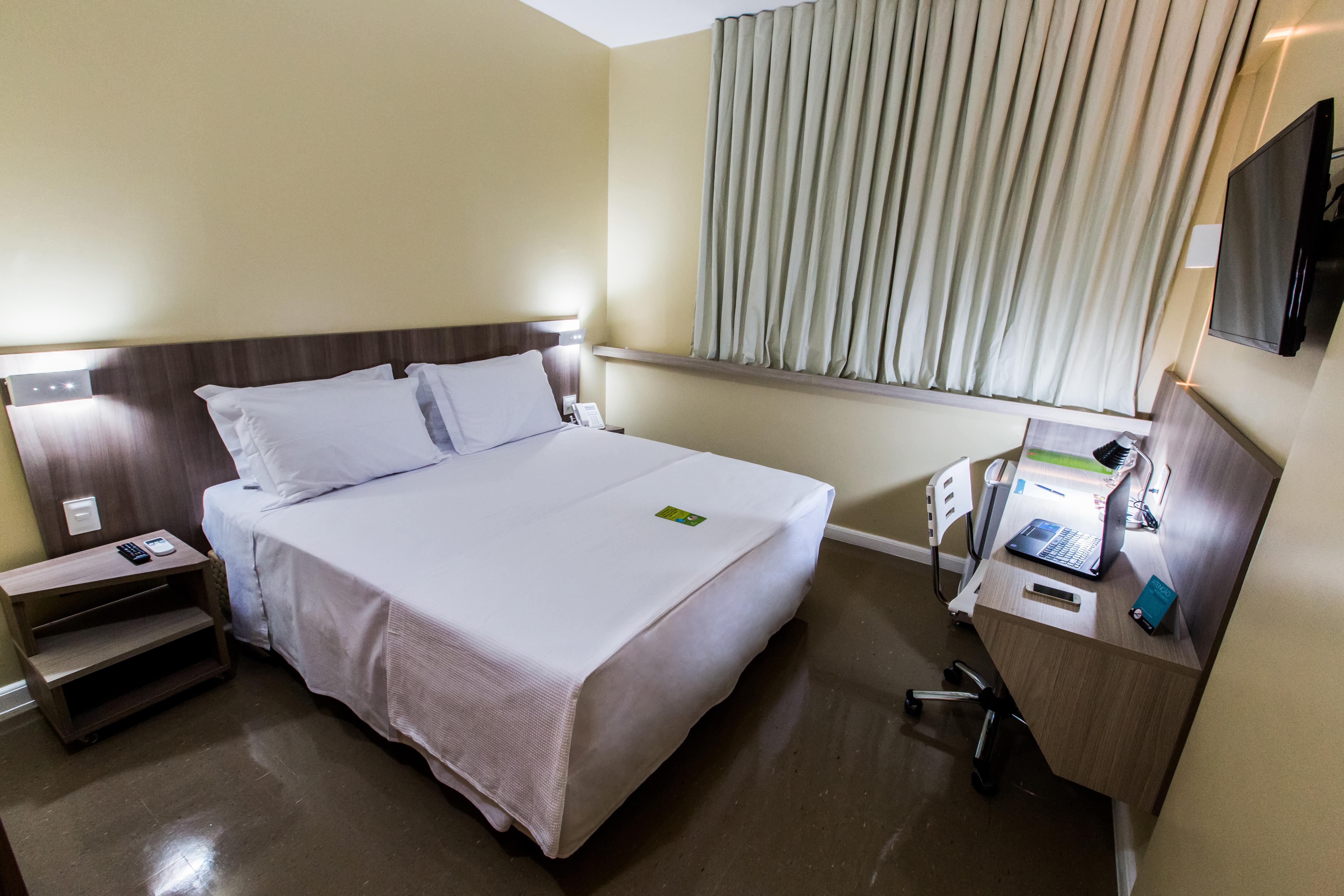 Slim Cuiaba Aeroporto Hotel ภายนอก รูปภาพ