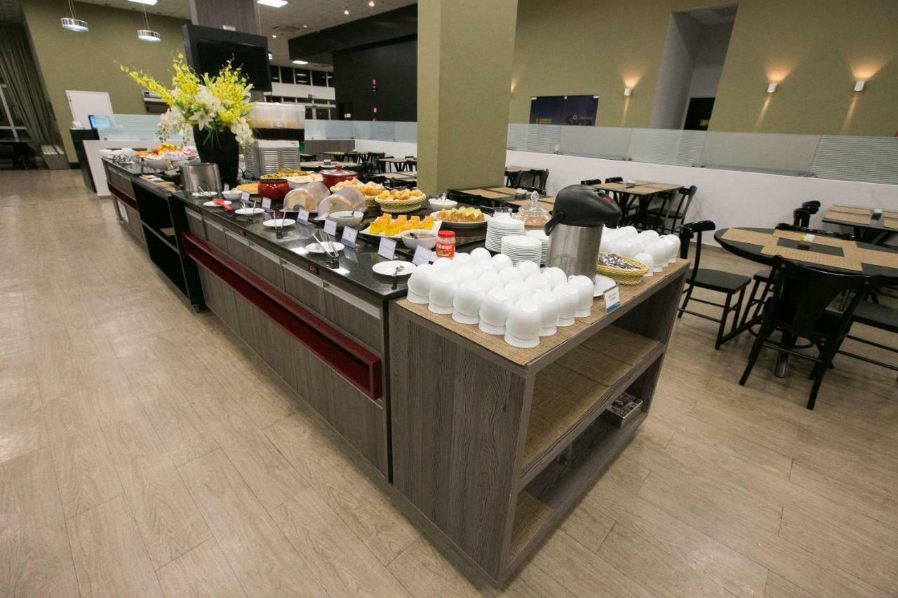 Slim Cuiaba Aeroporto Hotel ภายนอก รูปภาพ