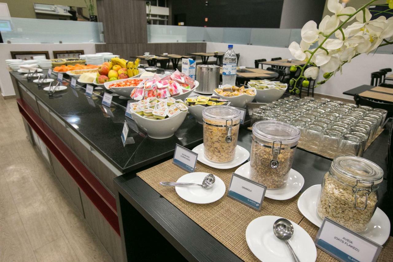 Slim Cuiaba Aeroporto Hotel ภายนอก รูปภาพ