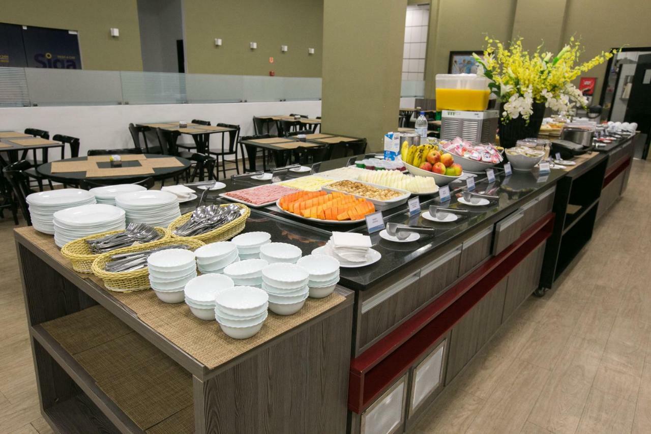 Slim Cuiaba Aeroporto Hotel ภายนอก รูปภาพ